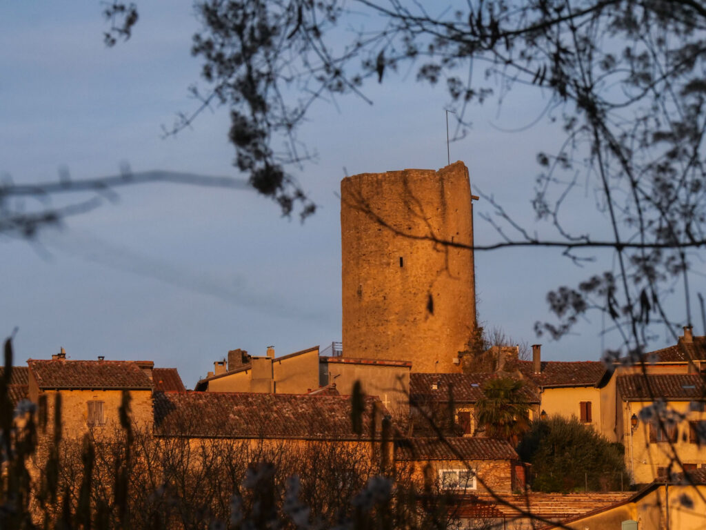 Aurignac et son donjon chargé d'histoire